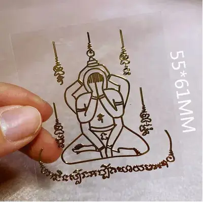 掩面佛金色